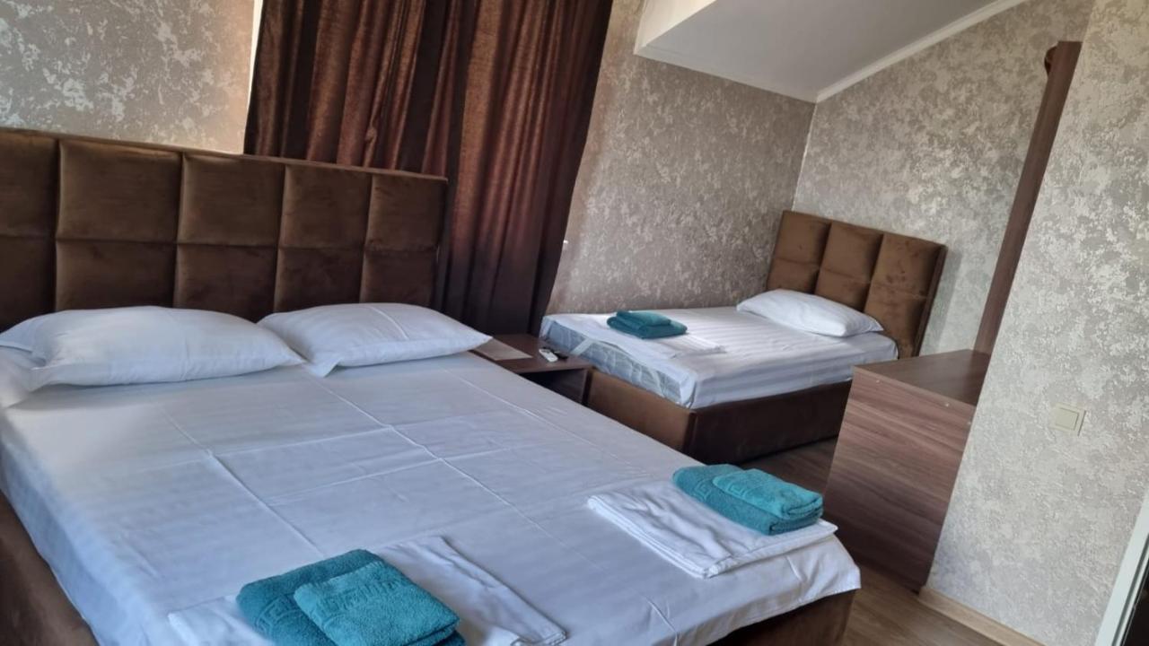 Ахра Hotel Gagra Exterior photo