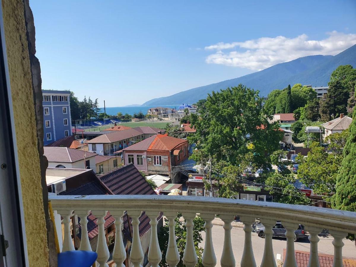 Ахра Hotel Gagra Exterior photo